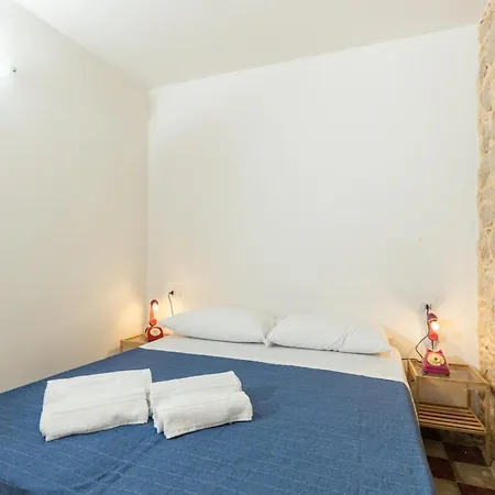 Maison d'hôtes La Torre Dei Colombo 3*