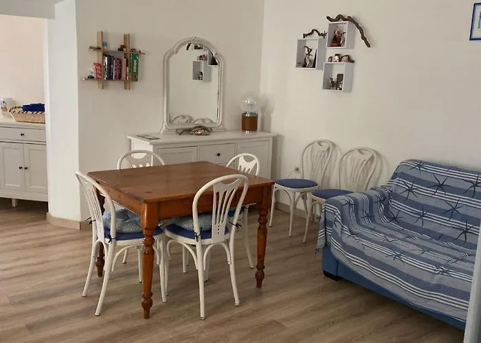 La Torre Dei Colombo Pensionat Baunei