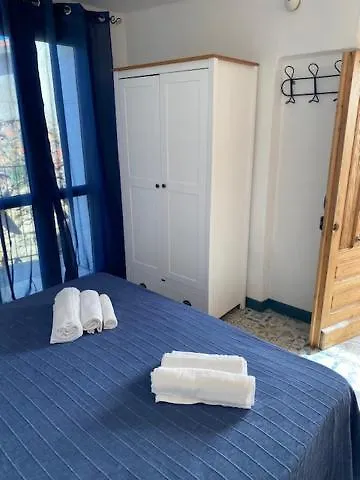 ゲストハウス La Torre Dei Colombo 3*